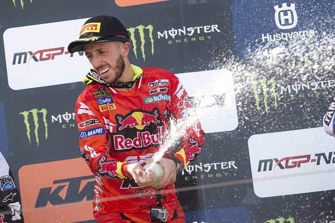 Cairoli Wins First MXGP of 2015 in Spain