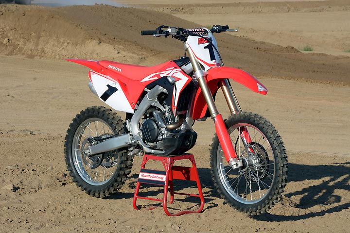 2018 Honda CRF450R First Ride Review - Dirt Bikes